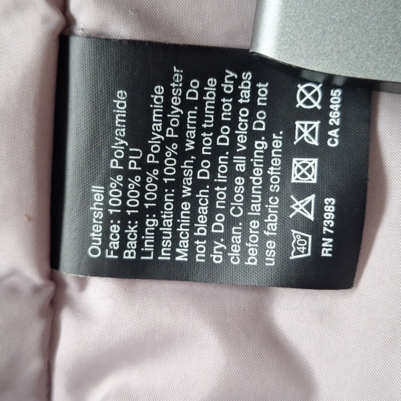 Helly Hansen Ski/Snowboard jacket - Picture 14 of 17